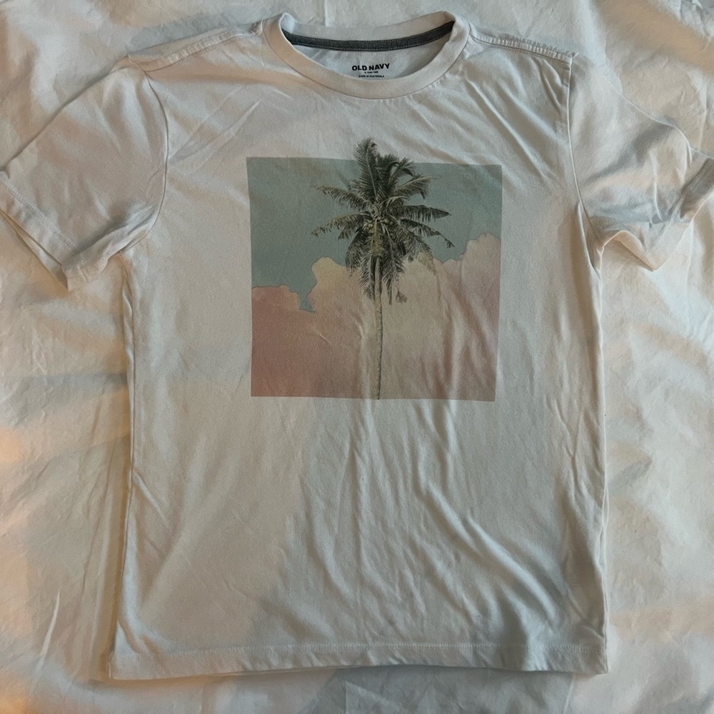 Old Navy Kids White Tee with Palm Tree Design